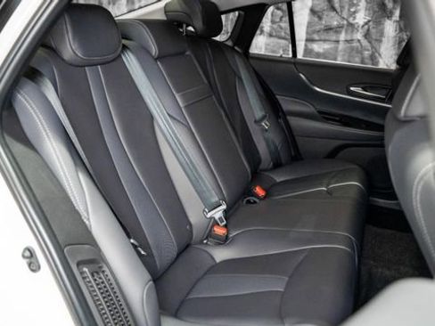 Used 2024 Toyota Mirai w/ Advanced Technology Package RWD image 15