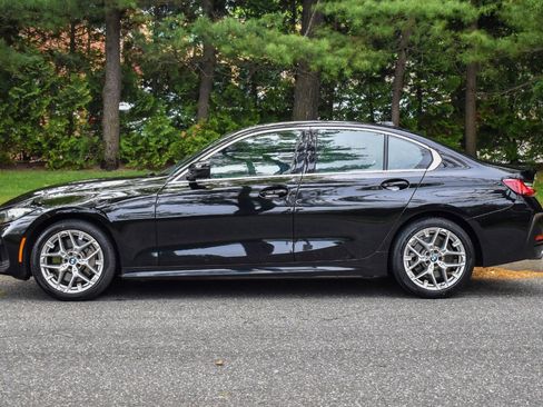 Used 2025 BMW 330i xDrive Sedan AWD/4WD image 4