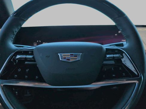 Used 2025 Cadillac Escalade Premium Luxury w/ Touring Package image 33