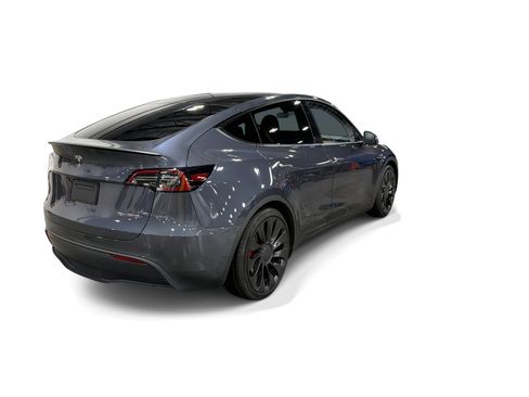 Certified 2023 Tesla Model Y Performance AWD/4WD image 6