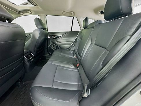 Used 2025 Subaru Outback Limited XT AWD/4WD image 32