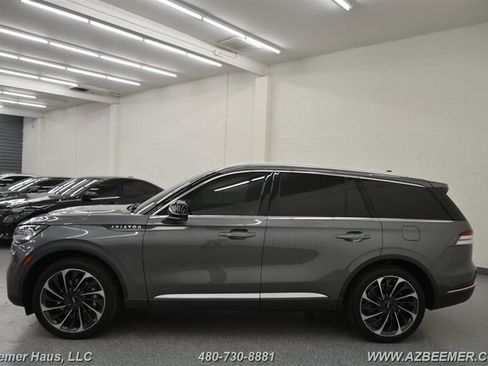 Used 2023 Lincoln Aviator Reserve w/ Equipment Group 201A image 4