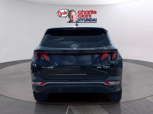 Used 2024 Hyundai Tucson SE AWD/4WD image 4
