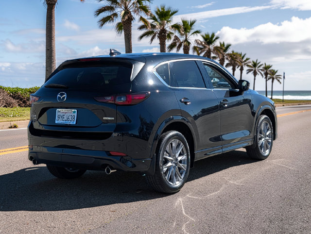 Used 2025 MAZDA CX-5 AWD 2.5 S w/ Premium Plus Pkg image 6