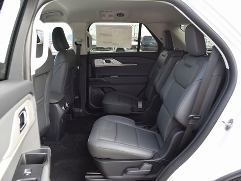 New 2026 Ford Explorer Active w/ Active Comfort Package image 20