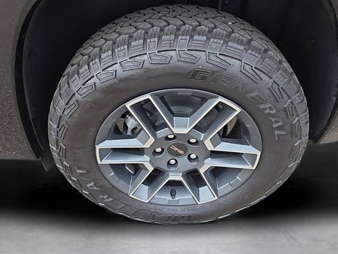 New 2026 GMC Terrain AT4 AWD/4WD image 13