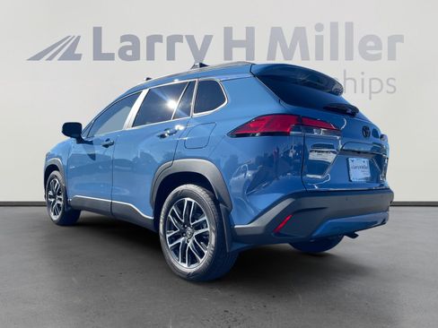 Certified 2026 Toyota Corolla Cross XLE image 3