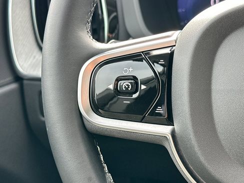 Certified 2025 Volvo XC60 T8 Plus w/ Protection Package Premier image 27