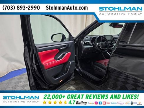 Used 2022 Toyota Highlander XSE image 11
