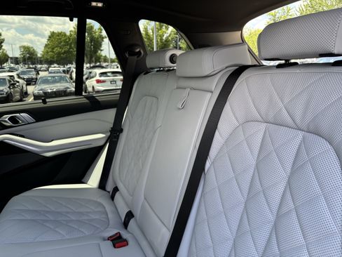 New 2026 BMW X5 xDrive40i w/ Climate Comfort Package AWD/4WD image 33