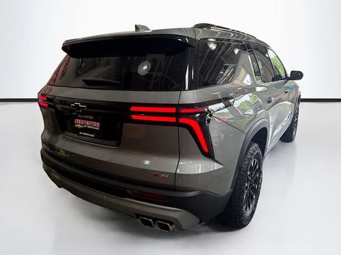 Used 2025 Chevrolet Traverse Z71 w/ Driver Confidence Package AWD/4WD image 6