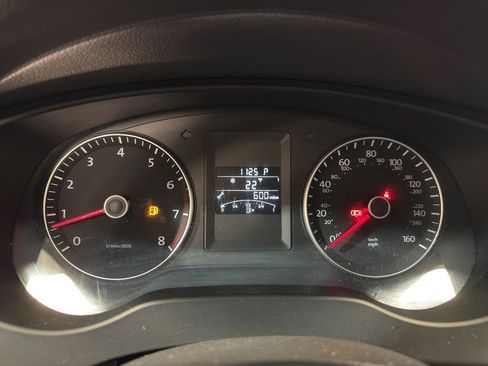 Used 2014 Volkswagen Jetta SE image 16