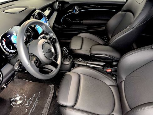 Used 2023 MINI Cooper S image 19