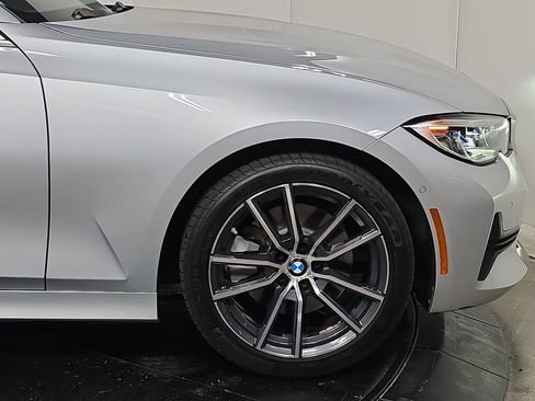 Used 2019 BMW 330i Sedan w/ Premium Package RWD image 11