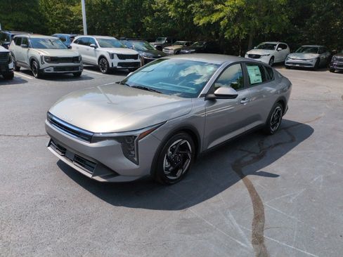 New 2026 Kia K4 EX FWD image 3