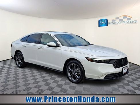 Certified 2023 Honda Accord EX image 1