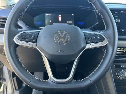 Used 2022 Volkswagen Taos SE AWD/4WD image 18