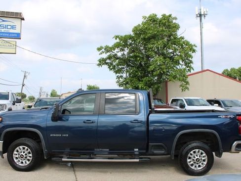 Used 2020 Chevrolet Silverado 2500 LT w/ All Star Edition AWD/4WD image 6