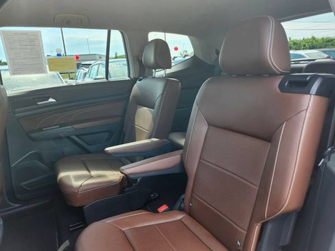 Certified 2023 Volkswagen Atlas SE AWD/4WD image 13