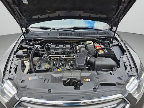 Used 2019 Ford Taurus Limited image 16