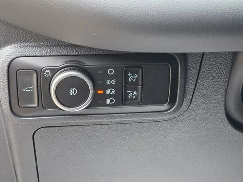 Certified 2025 Ford Explorer ST-Line image 9