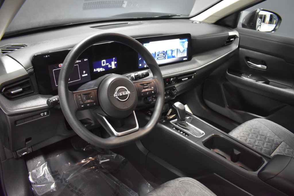 Certified 2026 Nissan Kicks SV w/ SV Premium Package AWD/4WD image 4
