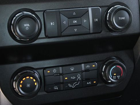 Used 2019 Ford F350 XL w/ Power Equipment Group image 27