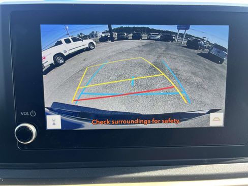 Used 2024 Toyota Tacoma SR AWD/4WD image 15