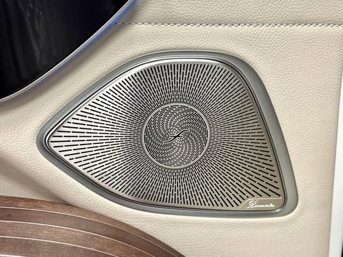 Used 2023 Mercedes-Benz EQS 580 4MATIC Sedan image 40