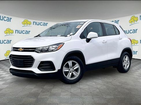 Used 2019 Chevrolet Trax LS FWD image 3