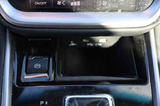 Used 2020 Subaru Outback Limited w/ Popular Package #2 AWD/4WD image 35