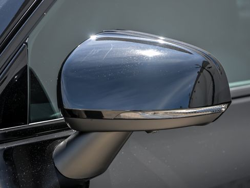 Used 2024 Volvo S60 B5 Plus w/ Protection Package Premier AWD/4WD image 9
