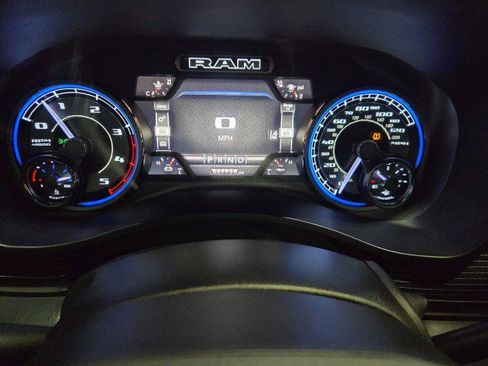 Used 2020 RAM 2500 Limited image 45