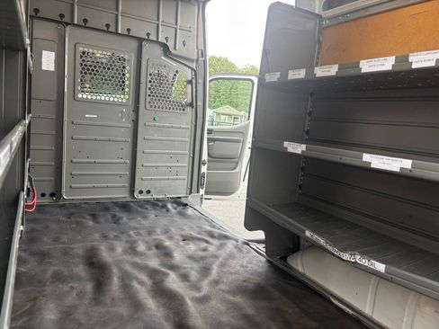 Used 2021 Nissan NV 2500 SV w/ Back Door Glass Package RWD image 29