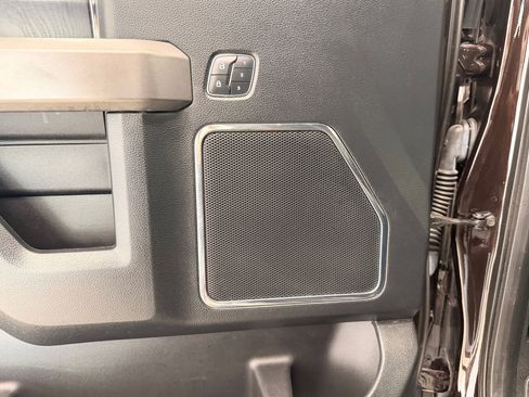 Used 2018 Ford F150 Platinum w/ Equipment Group 701A Luxury image 25