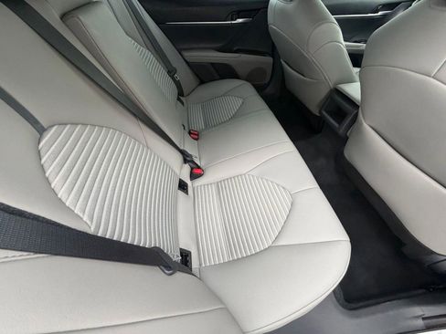 Used 2023 Toyota Camry SE image 32