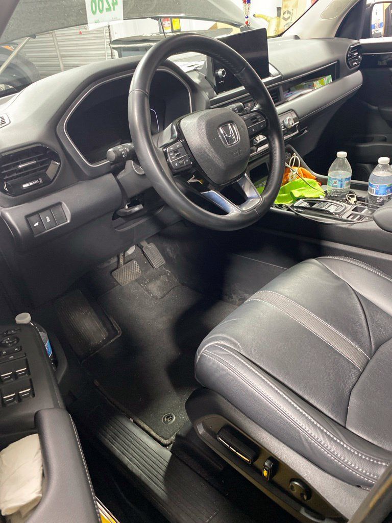 Used 2023 Honda Pilot EX-L image 18