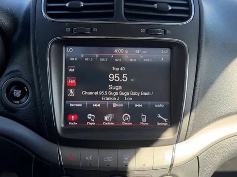 Used 2020 Dodge Journey Crossroad FWD image 18
