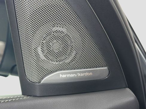 New 2026 BMW X5 xDrive50e image 18