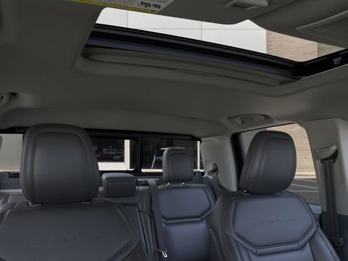 New 2026 Ford Maverick Lariat w/ Black Appearance Package image 12