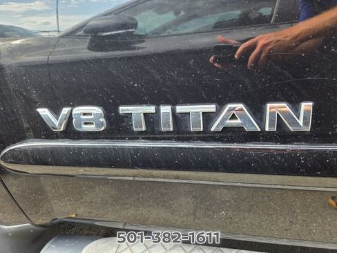 Used 2012 Nissan Titan SV w/ SV Value Truck Pkg RWD image 12