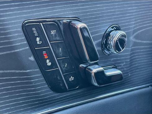 Used 2026 Cadillac Lyriq Sport AWD/4WD image 19