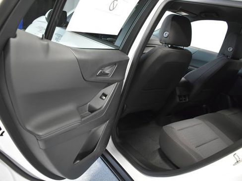 New 2026 Chevrolet Equinox LT FWD image 30