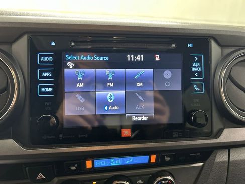 Used 2018 Toyota Tacoma TRD Sport image 14