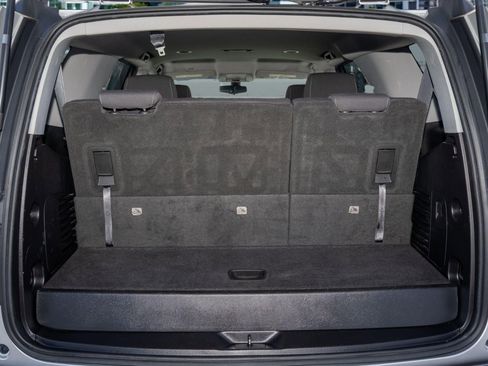 Used 2018 Chevrolet Tahoe LS RWD image 9
