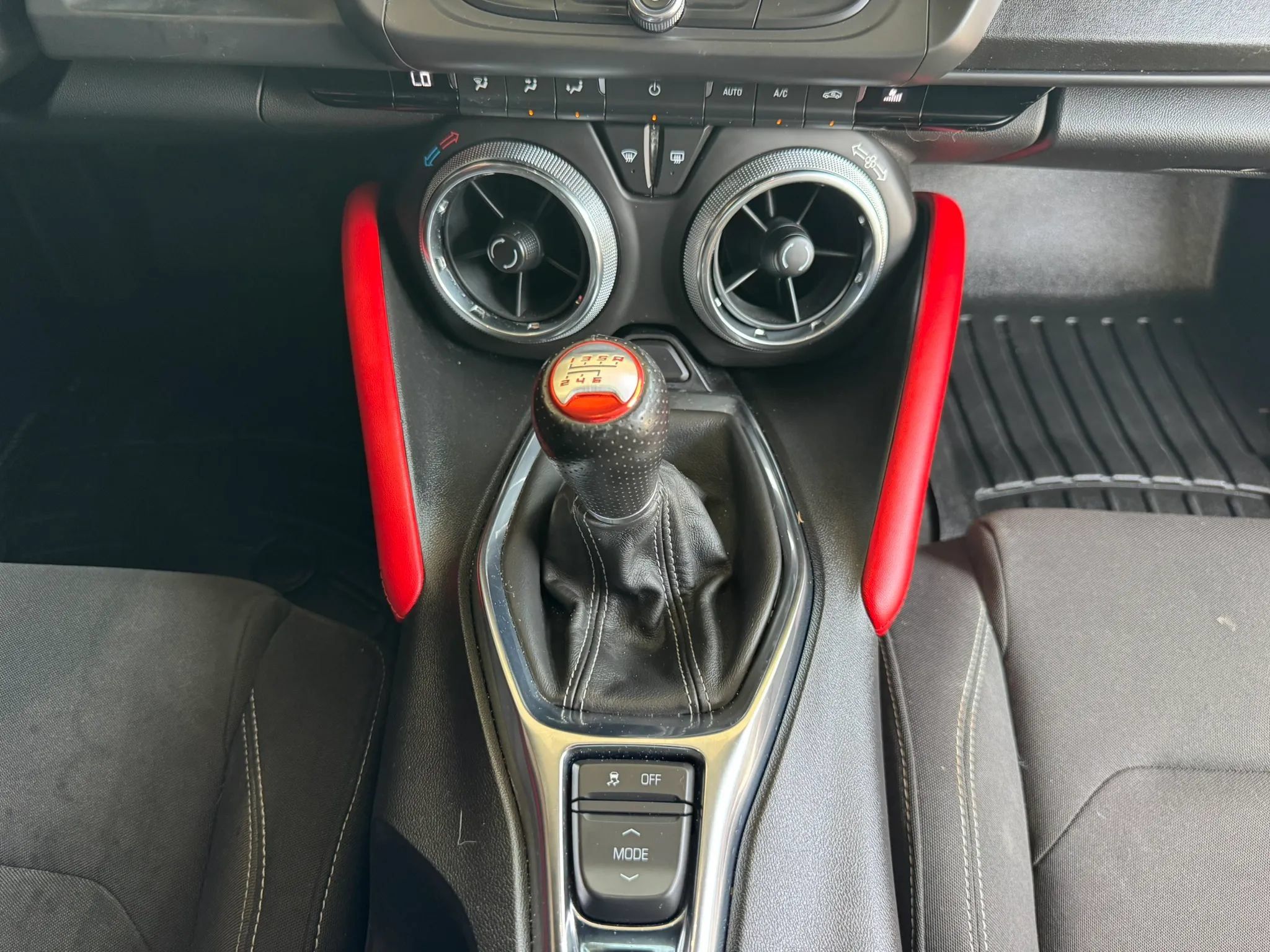 Used 2023 Chevrolet Camaro LT w/ Redline Edition RWD image 18