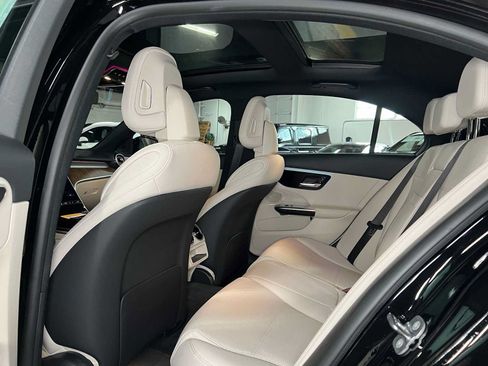 Certified 2026 Mercedes-Benz C 300 4MATIC Sedan image 19