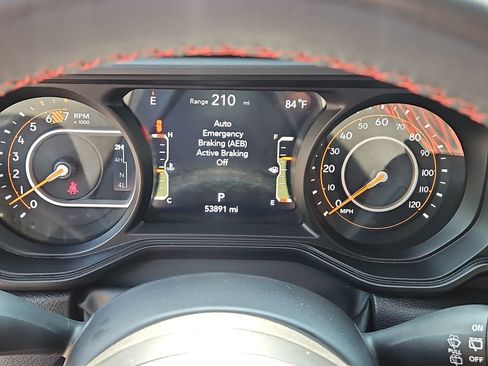 Used 2024 Jeep Wrangler Unlimited Rubicon AWD/4WD image 26