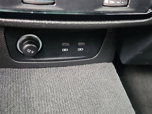 Certified 2025 Audi Q3 2.0T Premium w/ Convenience Package image 22