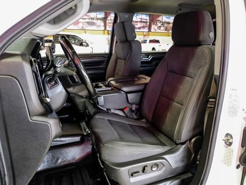 Used 2024 Chevrolet Silverado 2500 LT w/ Convenience Package image 27